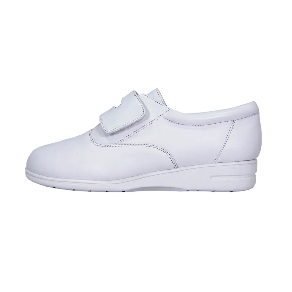 24 HOUR COMFORT Roberta Women's Wide Width Leather Slip-On Shoes