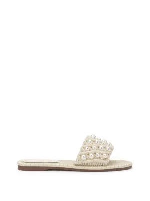 Brennara Flat Sandal in Cream