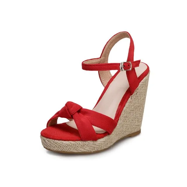Creta Women's Elegant Wedge Black Sandal