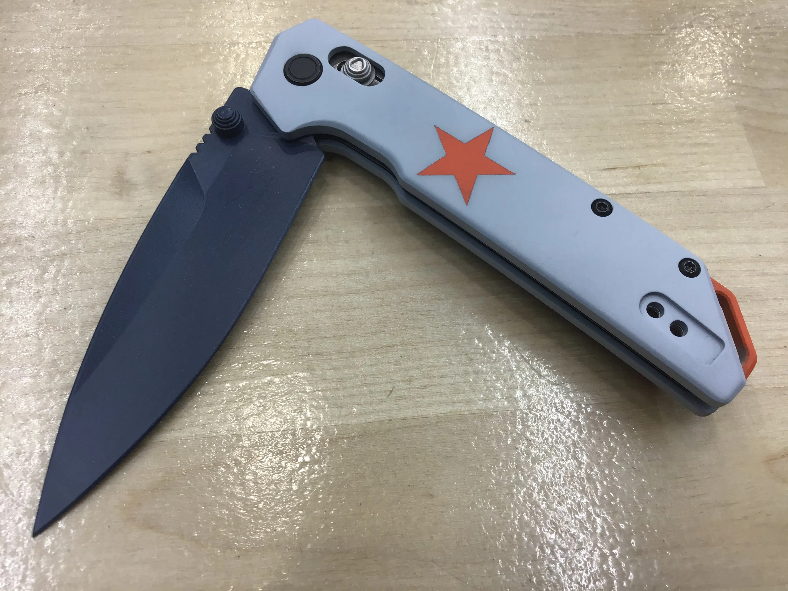 Custom Kershaw Iridium Astros 2010’s Theme D2 Blade Blue Cerakote Grey Cerakoted Aluminum Handle