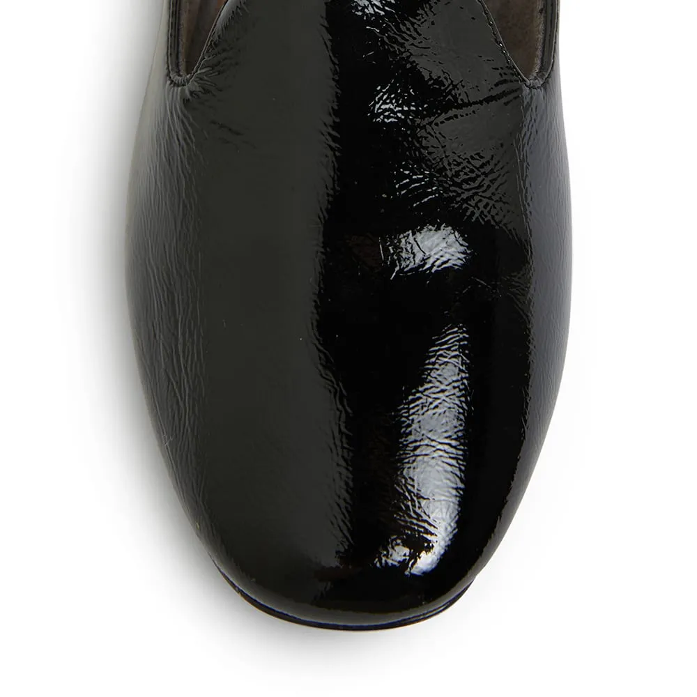 Hugo Flat in Black Patent