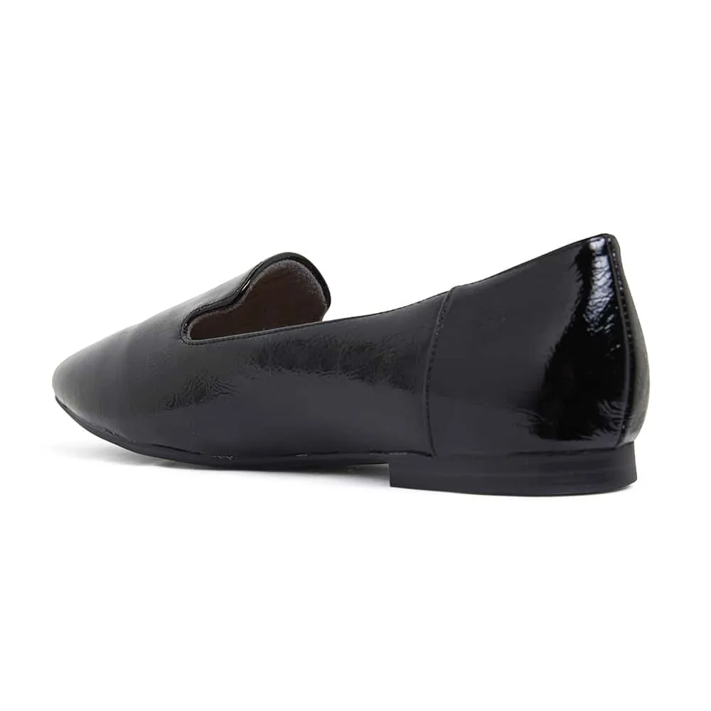Hugo Flat in Black Patent