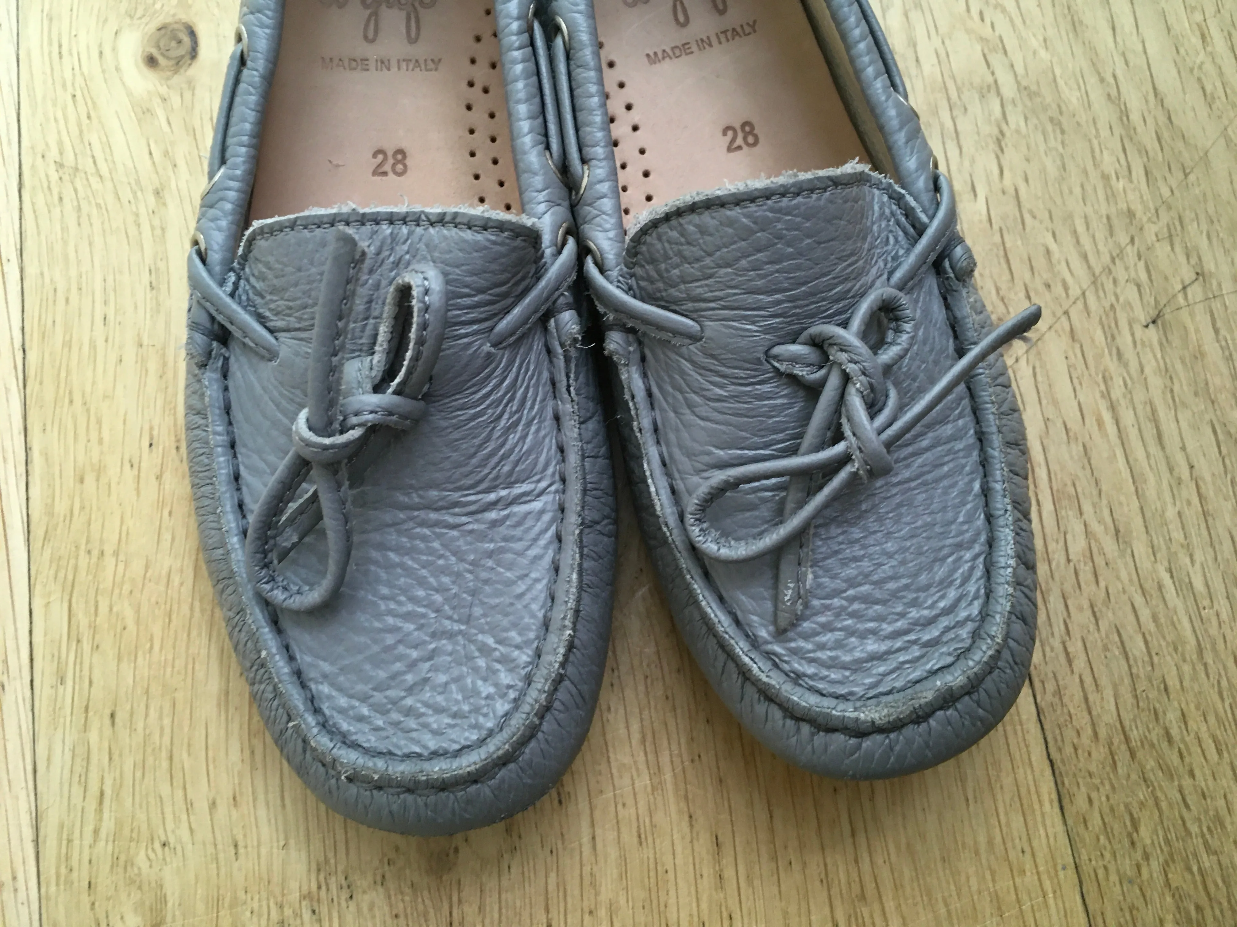 il gufo Children Boys' Grey Round-Toe Loafers Size 28 & 36 children