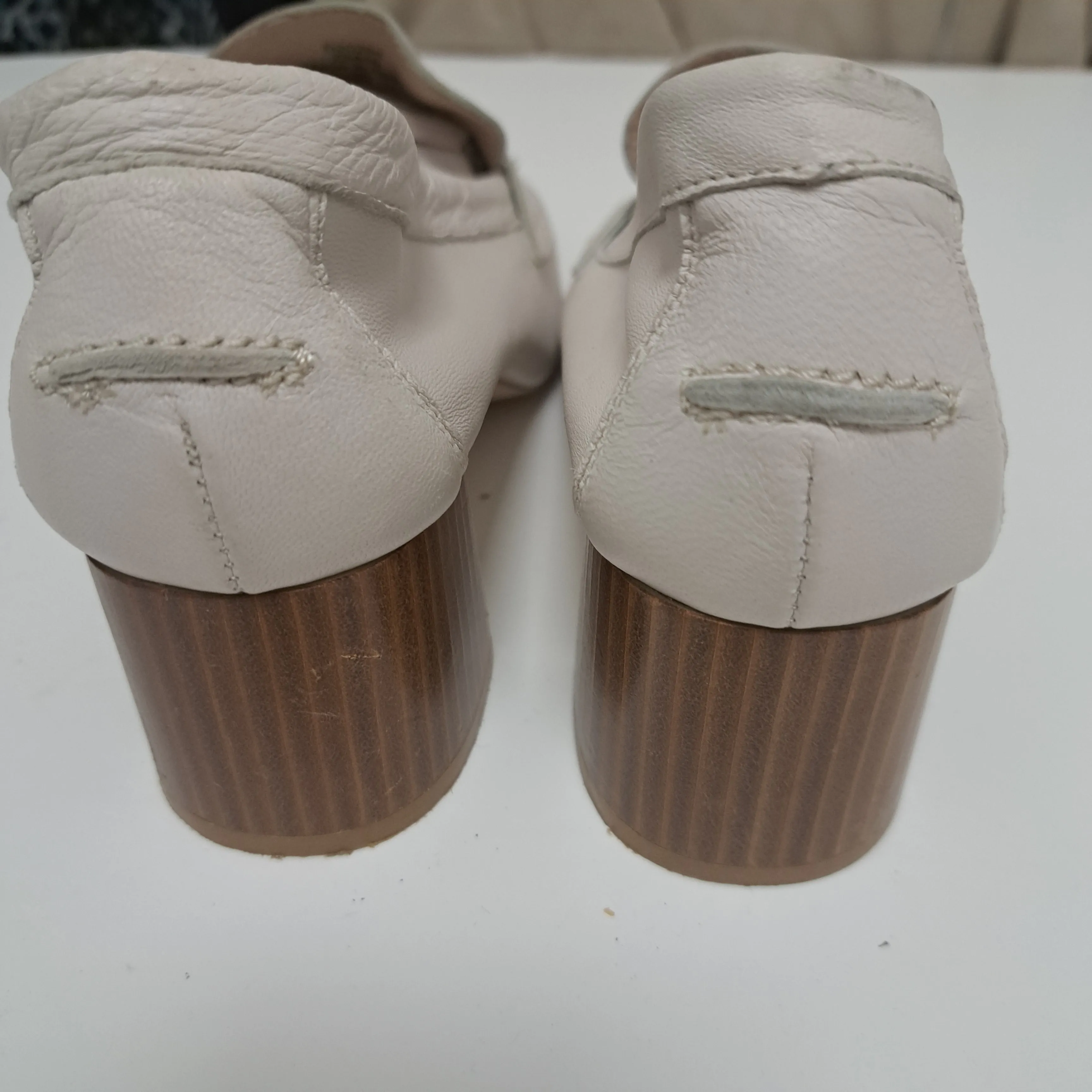 Ladies Office London Cream Leather Loafers UK Size 6 Block heels