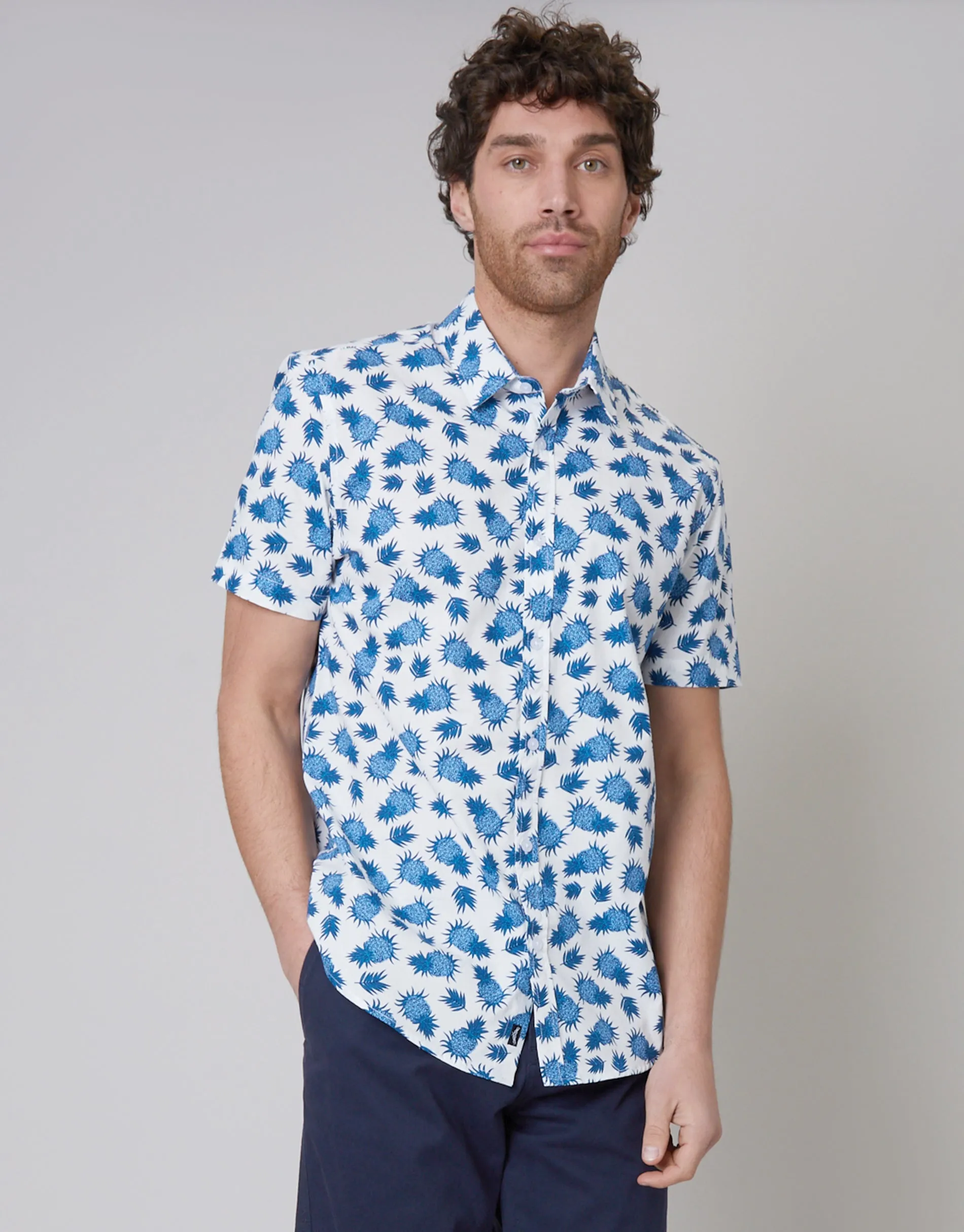 Men's Off White Pineapple Print Short Sleeve Shirt