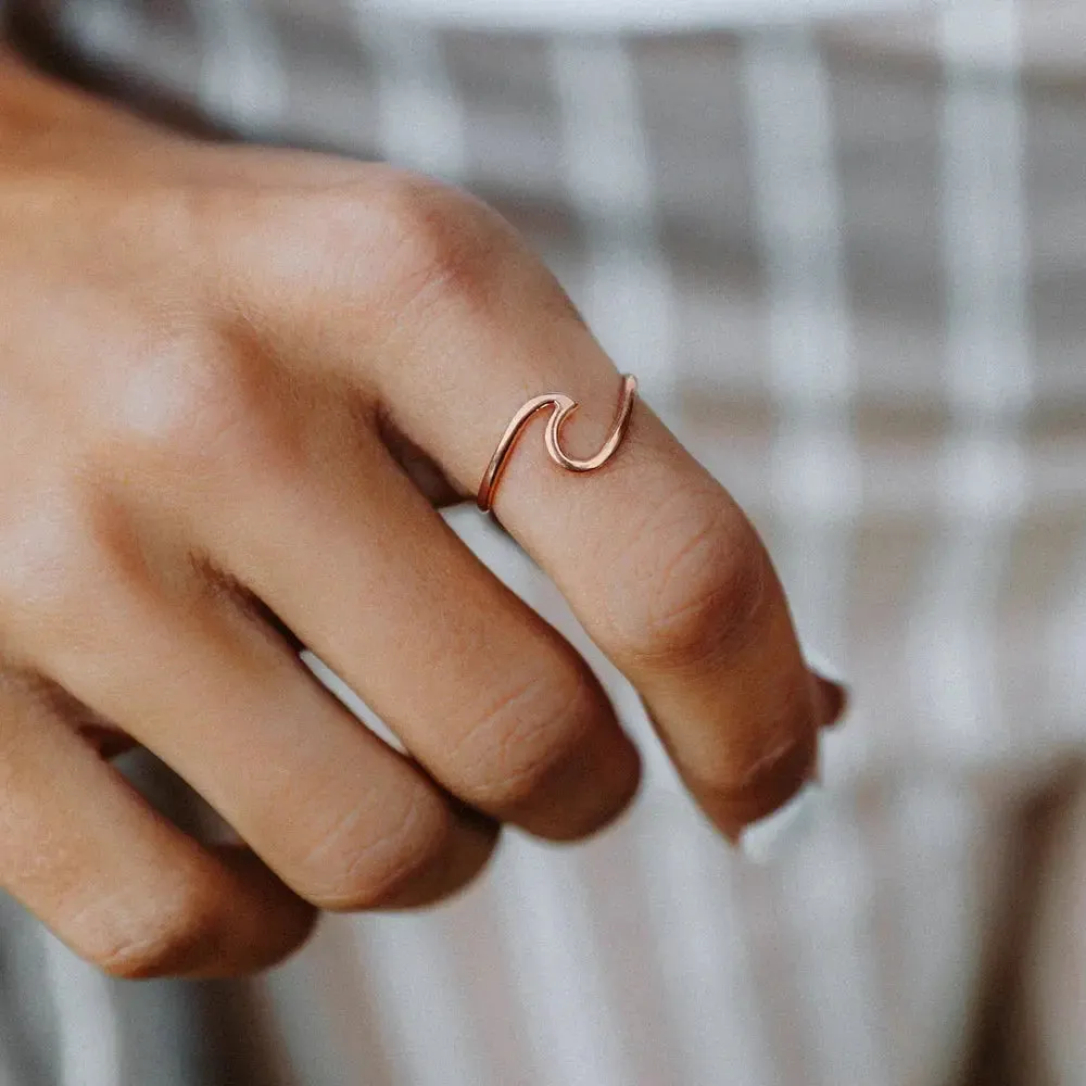 Pura Vida Wave Ring  A Dainty Ocean-Inspired Statement Piece