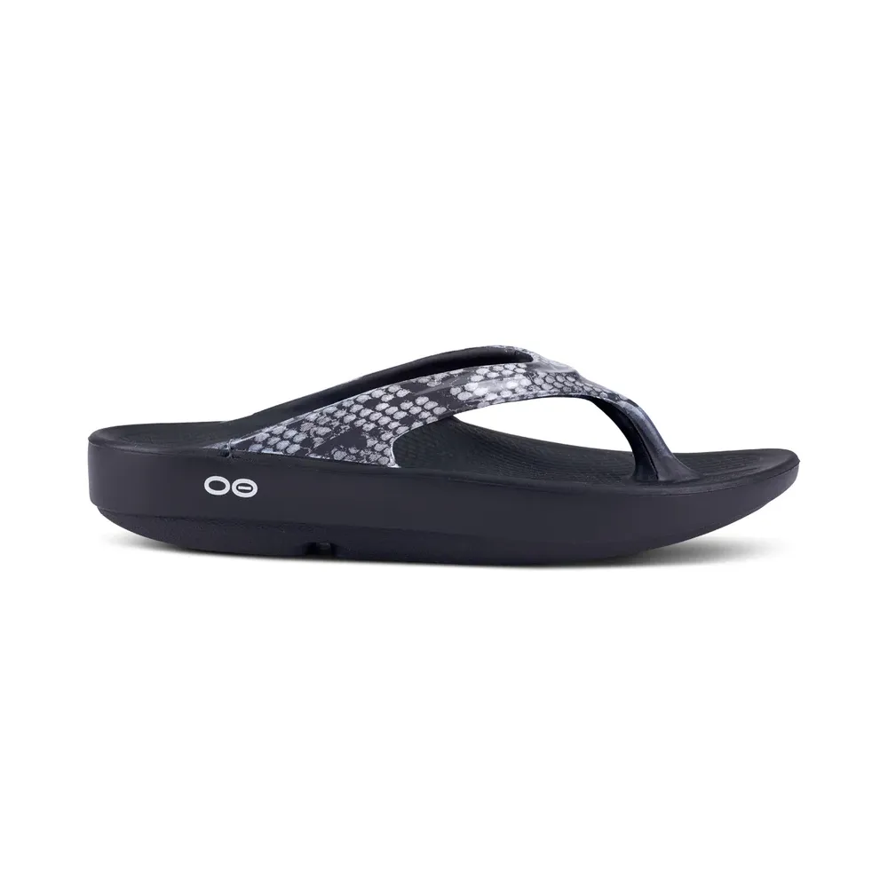 Women's Oofos OOlala Limited Color: Snake